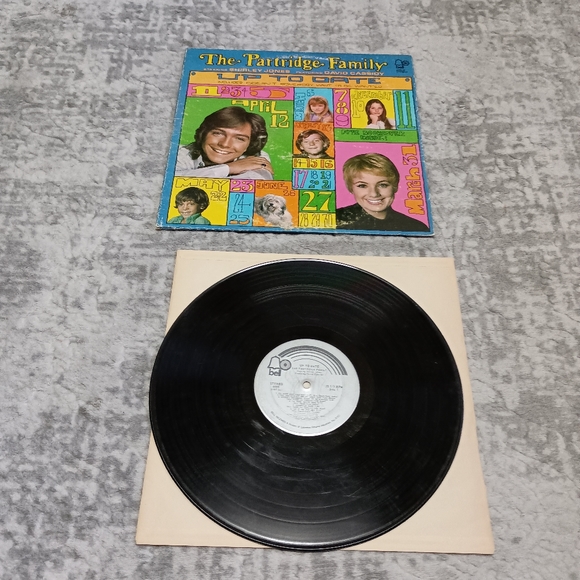 The Partridge Family 1970's "UpToDate" Vinyl Album - Picture 6 of 16